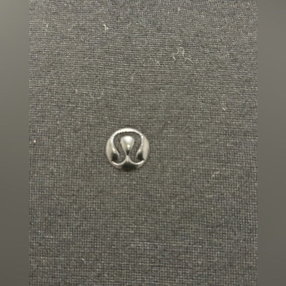 Lululemon Men’s wool blend henley with collar. Size M. Color Black - Picture 3 of 7